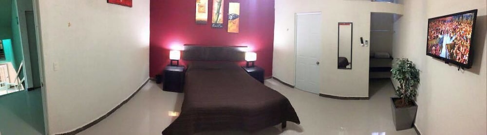 Room, 1 Bedroom photo 1