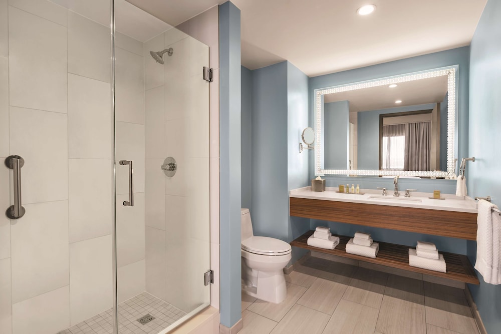 Suite, 2 Queen Beds - Photo 4