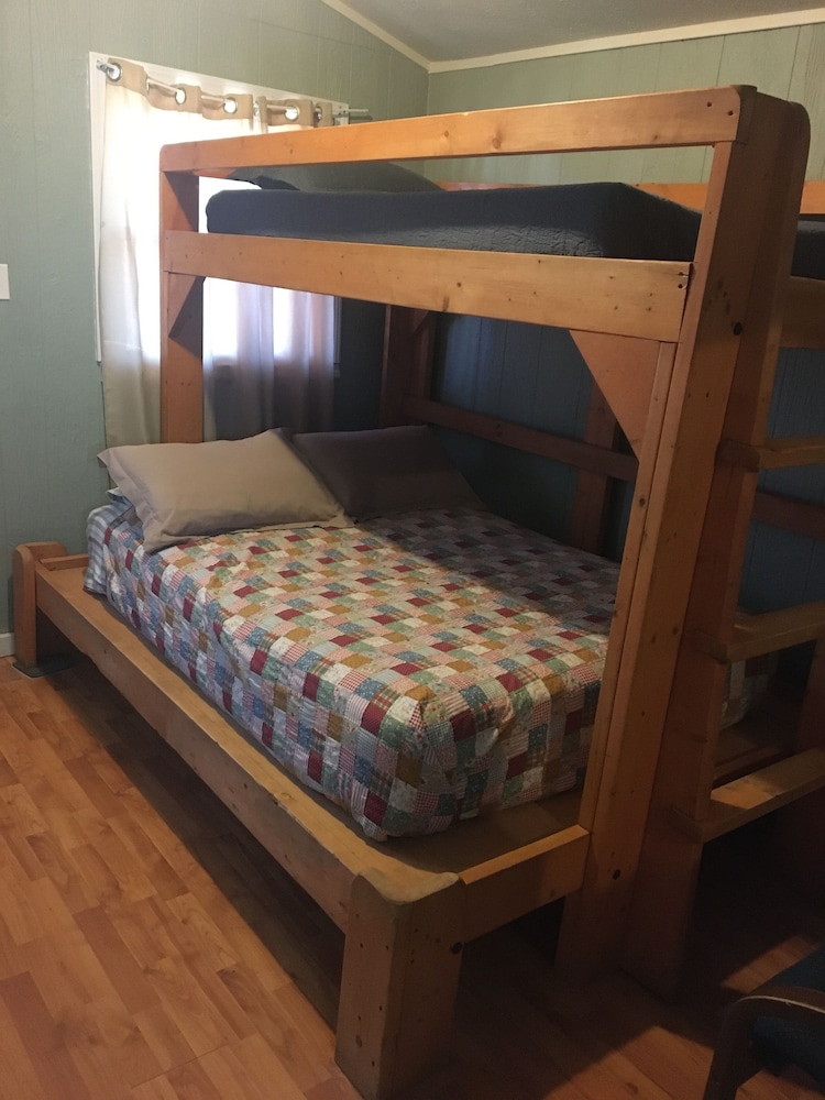 Standard Cabin, Multiple Beds, Non Smoking, Kitchen (The Joe Young Cabin) photo 1