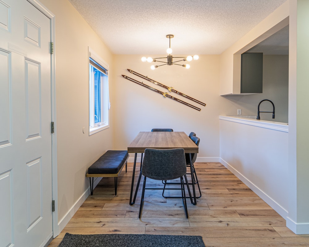 Three-Bedroom Apartment 126 - Photo 4