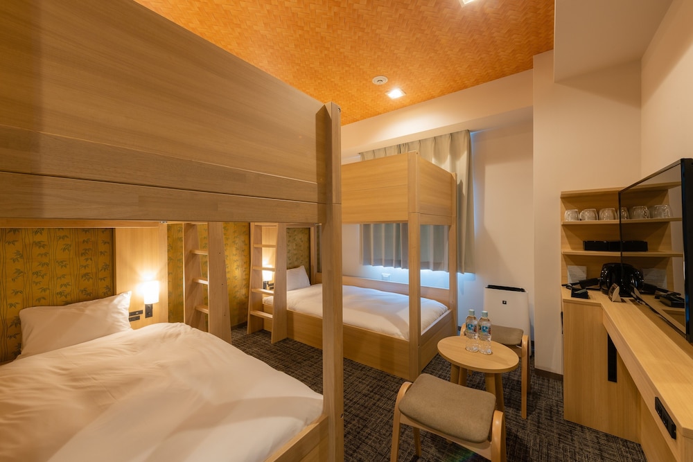 Quadruple Room with Bunk Beds photo 1