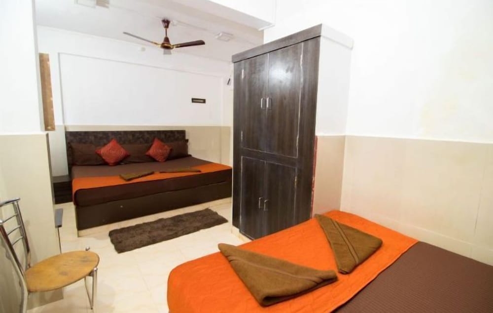 Six Bedded Non Ac Room