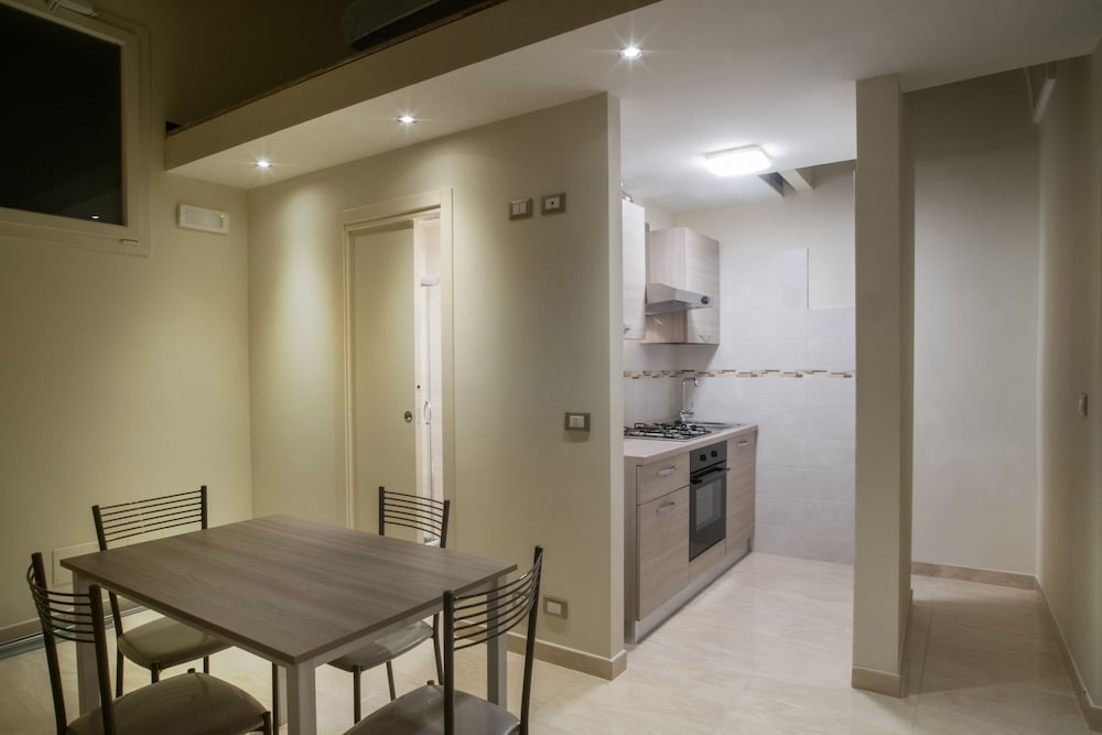 Duplex (Camera 5)