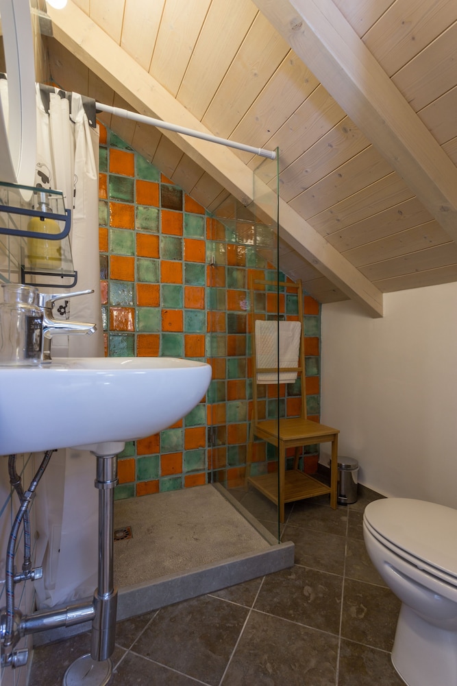 City Apartment, Kitchenette, Courtyard View photo 2