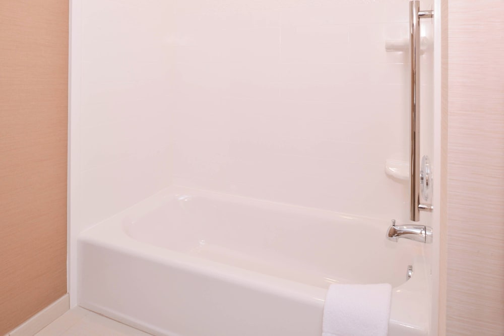 Suite, 2 Queen Beds (Hearing Accessible) photo 2