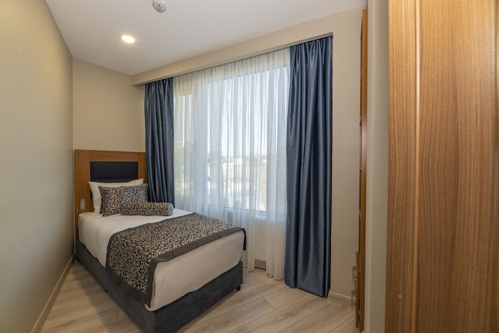Standard Room photo 2