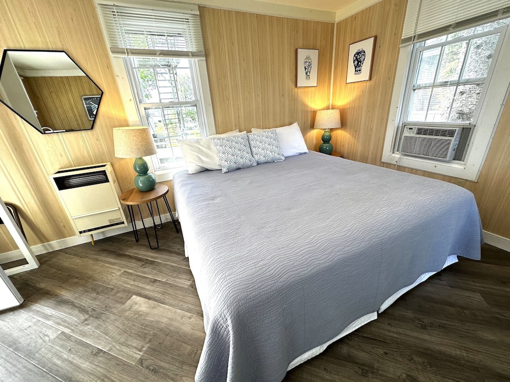 Cottage (Nook)