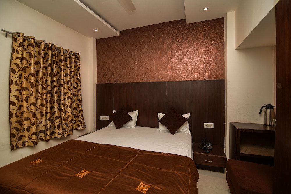 Executive Double Room, Non Smoking (AC) photo 1
