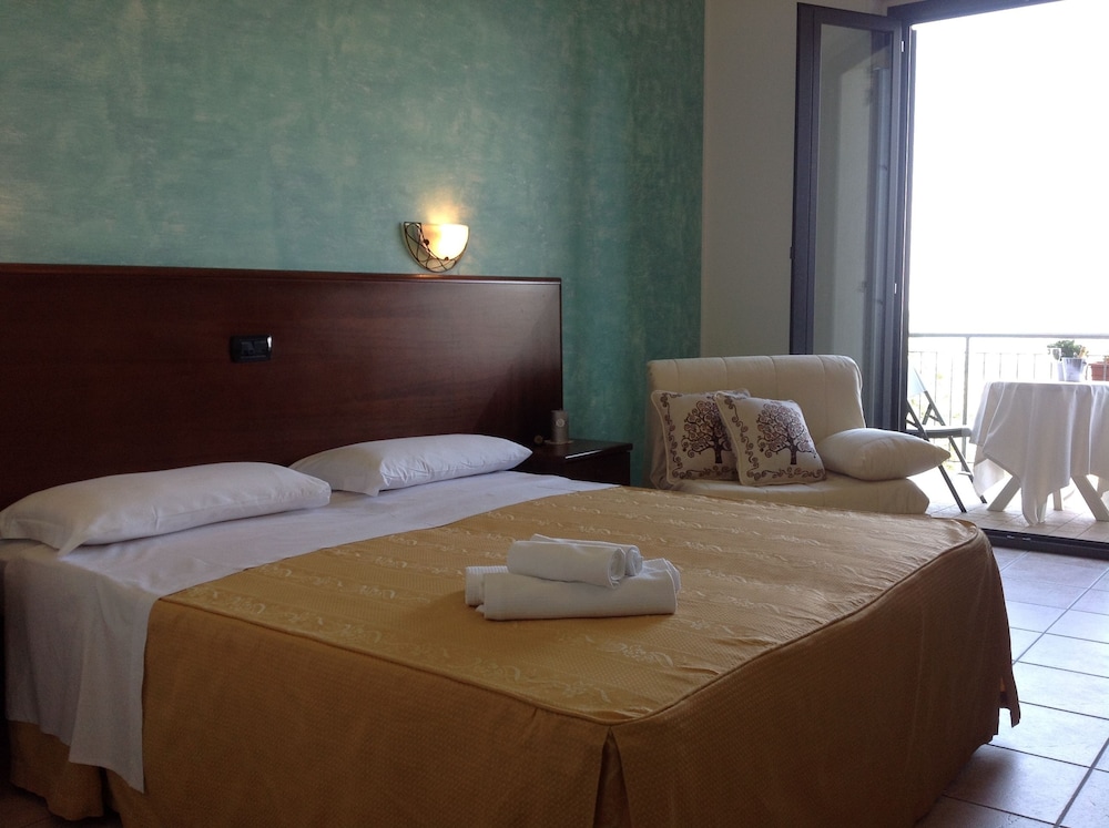 Double Or Twin Room, Balcony photo 1