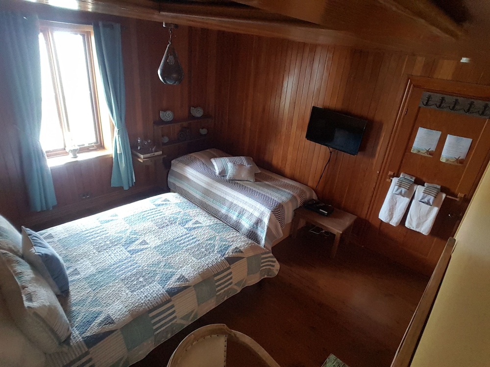 Deluxe Suite, Private Bathroom, Ocean View photo 1