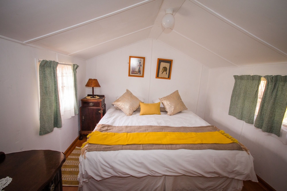 Rustic Twin Room photo 1