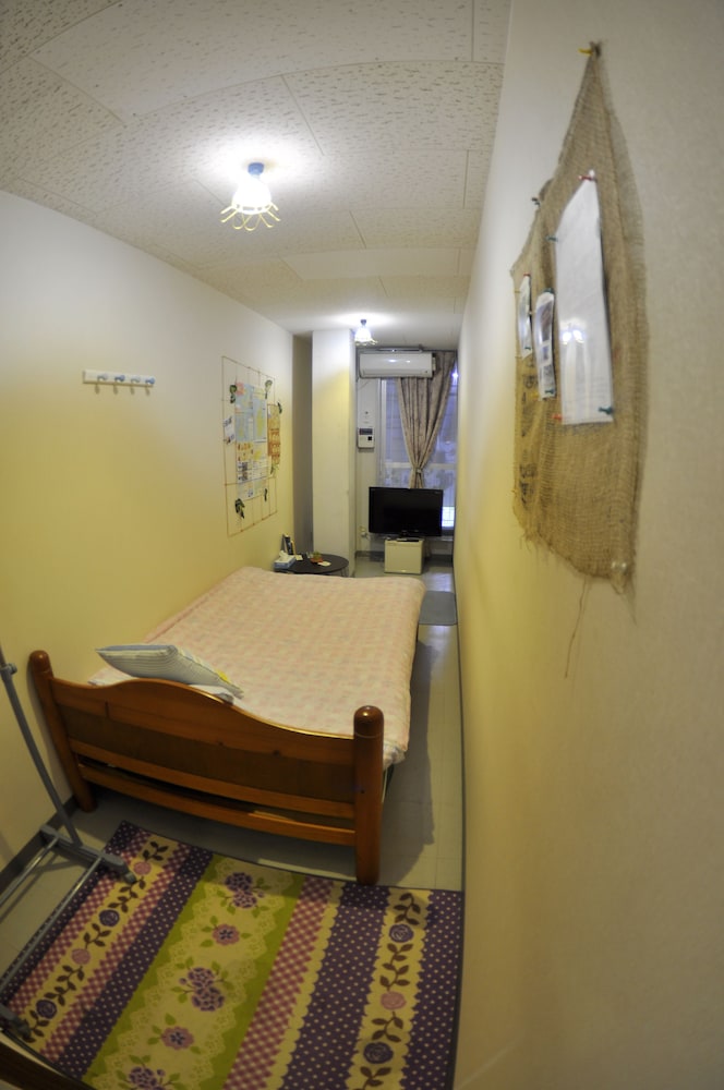 Economy Double Room photo 2