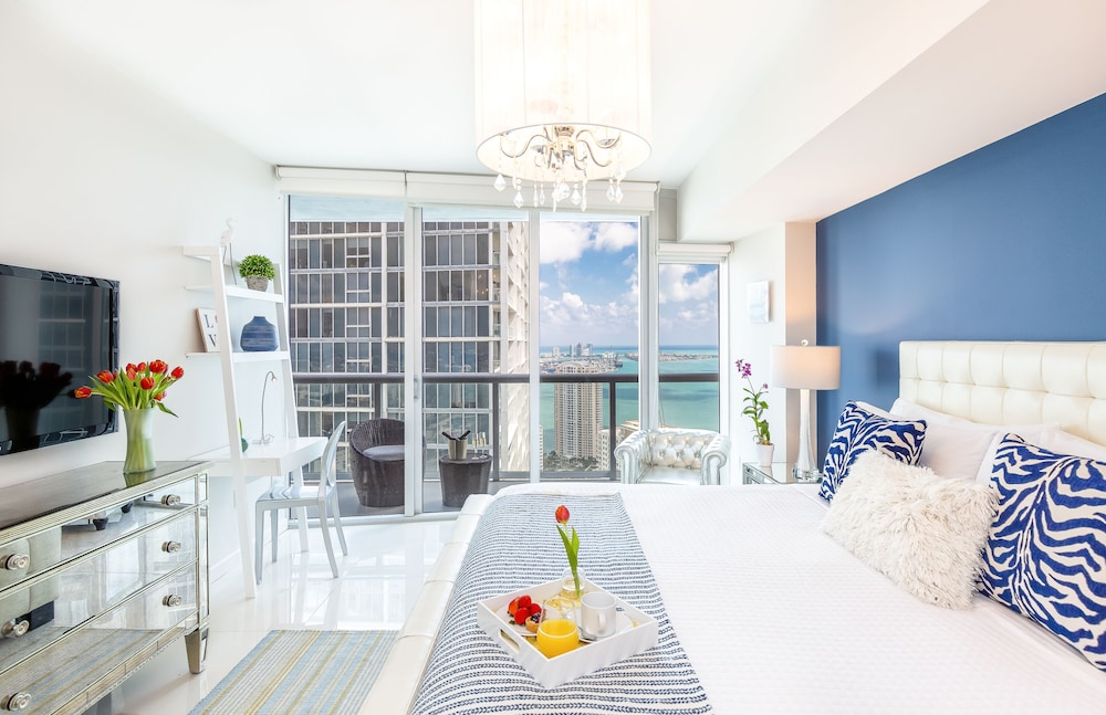 Boutique Apartment, Ocean, 1 King & Sofa Bed, Balcony