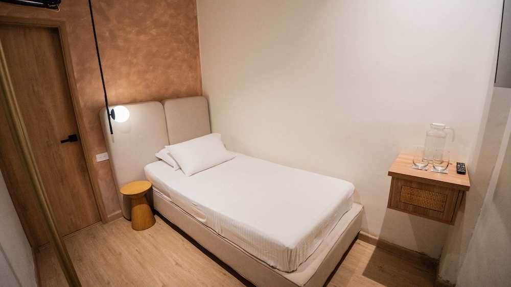 Standard Room, 1 Twin Bed, Private Bathroom photo 1