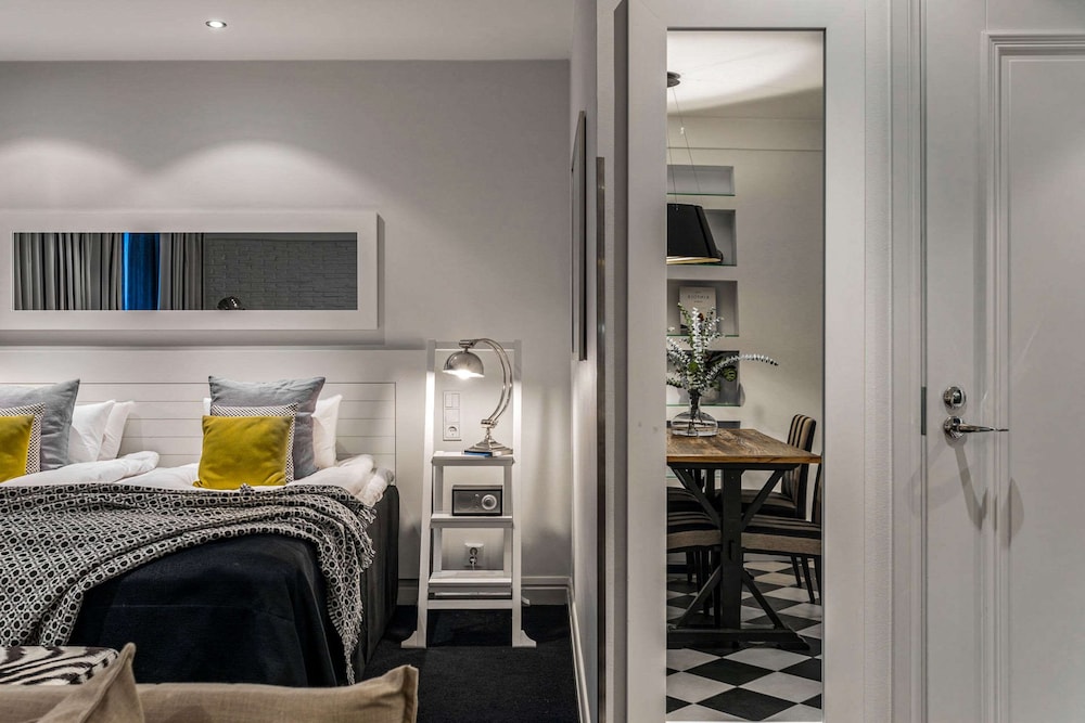 Luxury Room, 1 King Bed - Photo 1