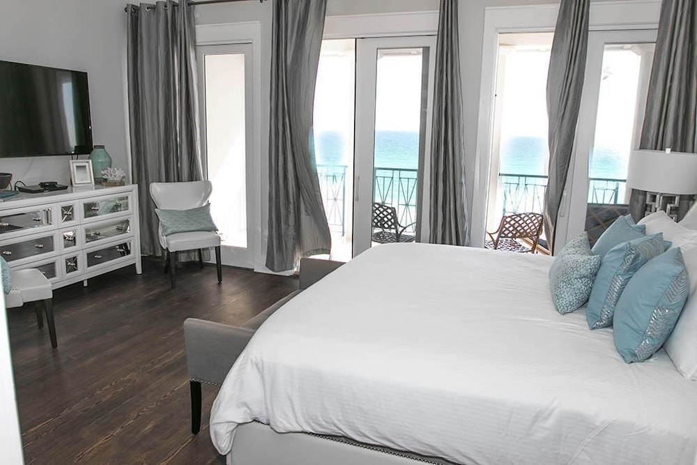 House, 5 Bedrooms, Ocean View, Beachfront