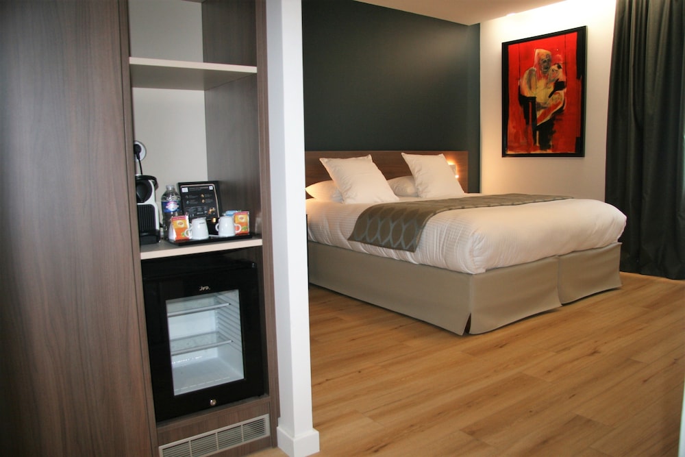 Superior Room, 1 King Bed, Non Smoking (Twin bed on request) photo 2