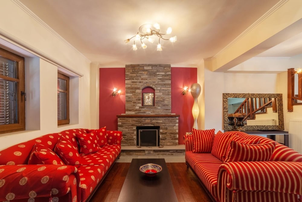 Villa photo 1