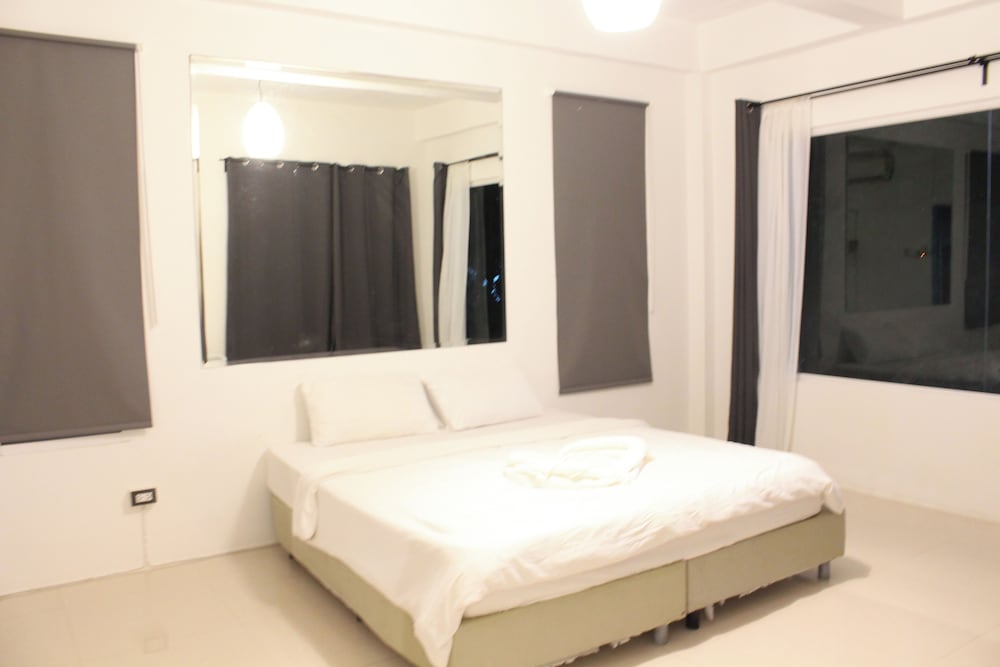 Studio Suite photo 3