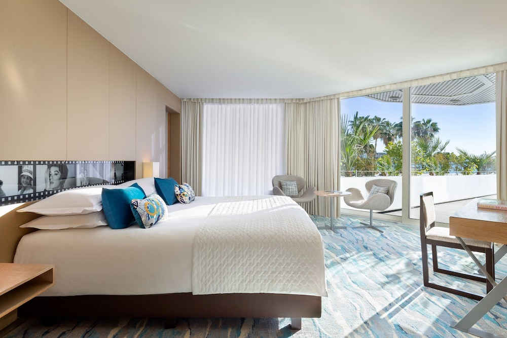 Presidential Suite, 1 King Bed with Sofa bed (Terrace) photo 2