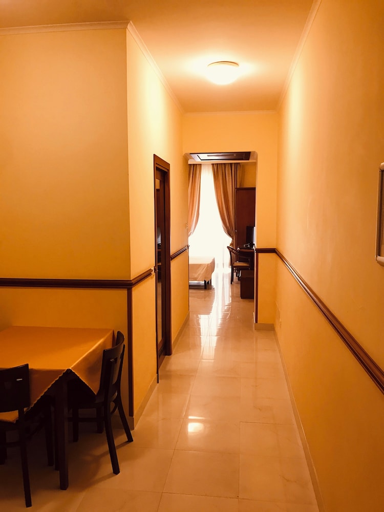 Appartamento Edificio accanto thumbnail 6