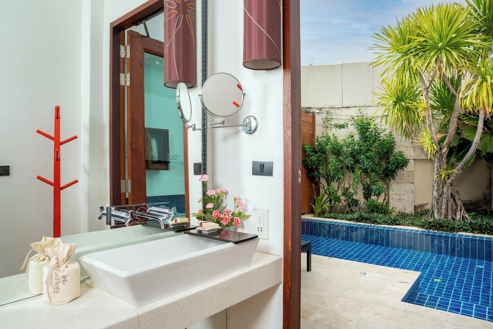 Pool Villa - Free Daily Minibar - Photo 11