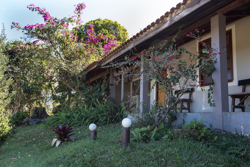 Basic Double Room, Garden View photo 3