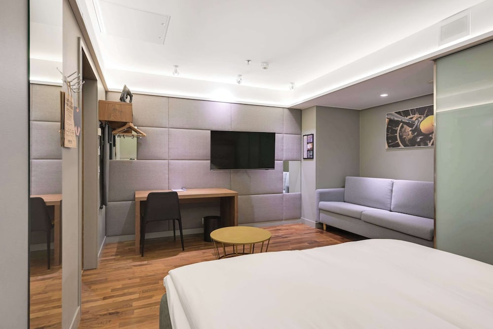 Superior Double Room - Photo 2