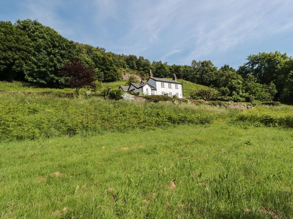Cottage photo 1