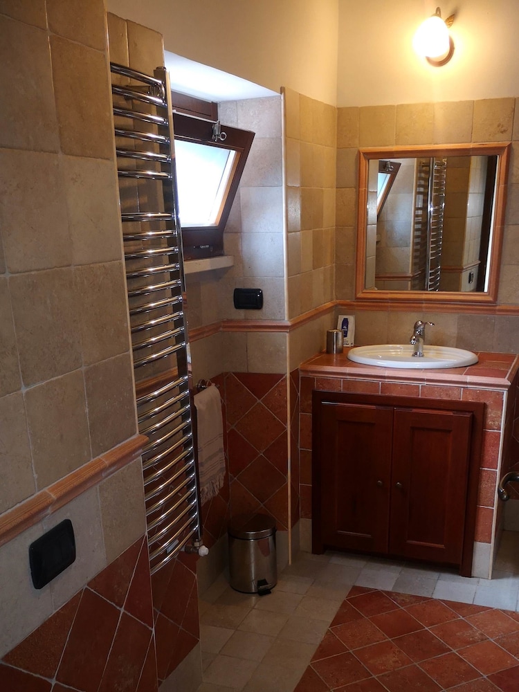 Double Or Twin Room, Shared Bathroom photo 3
