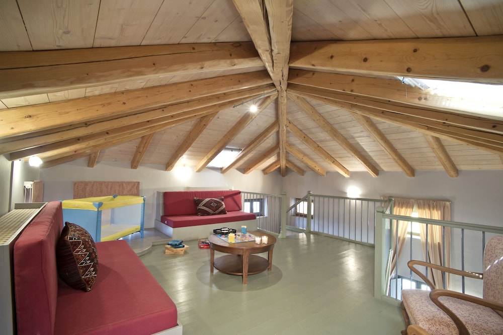 Deluxe Suite photo 2