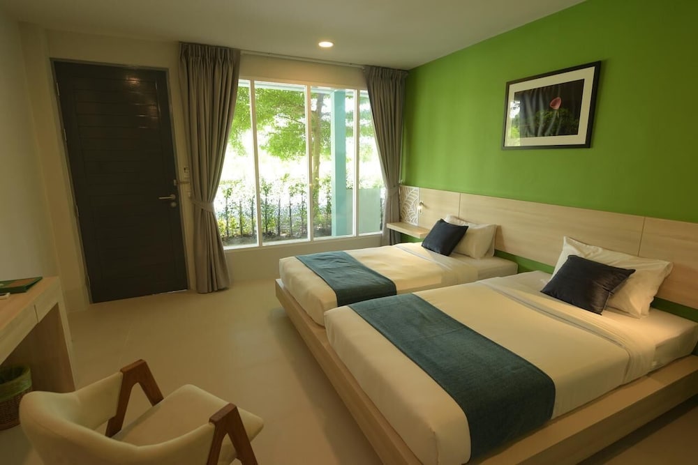 Design Studio, 2 Twin Beds photo 1