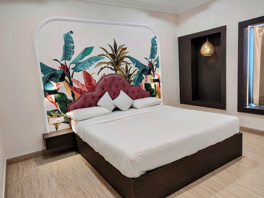 Luxury Room, Balcony, Lake View photo 1