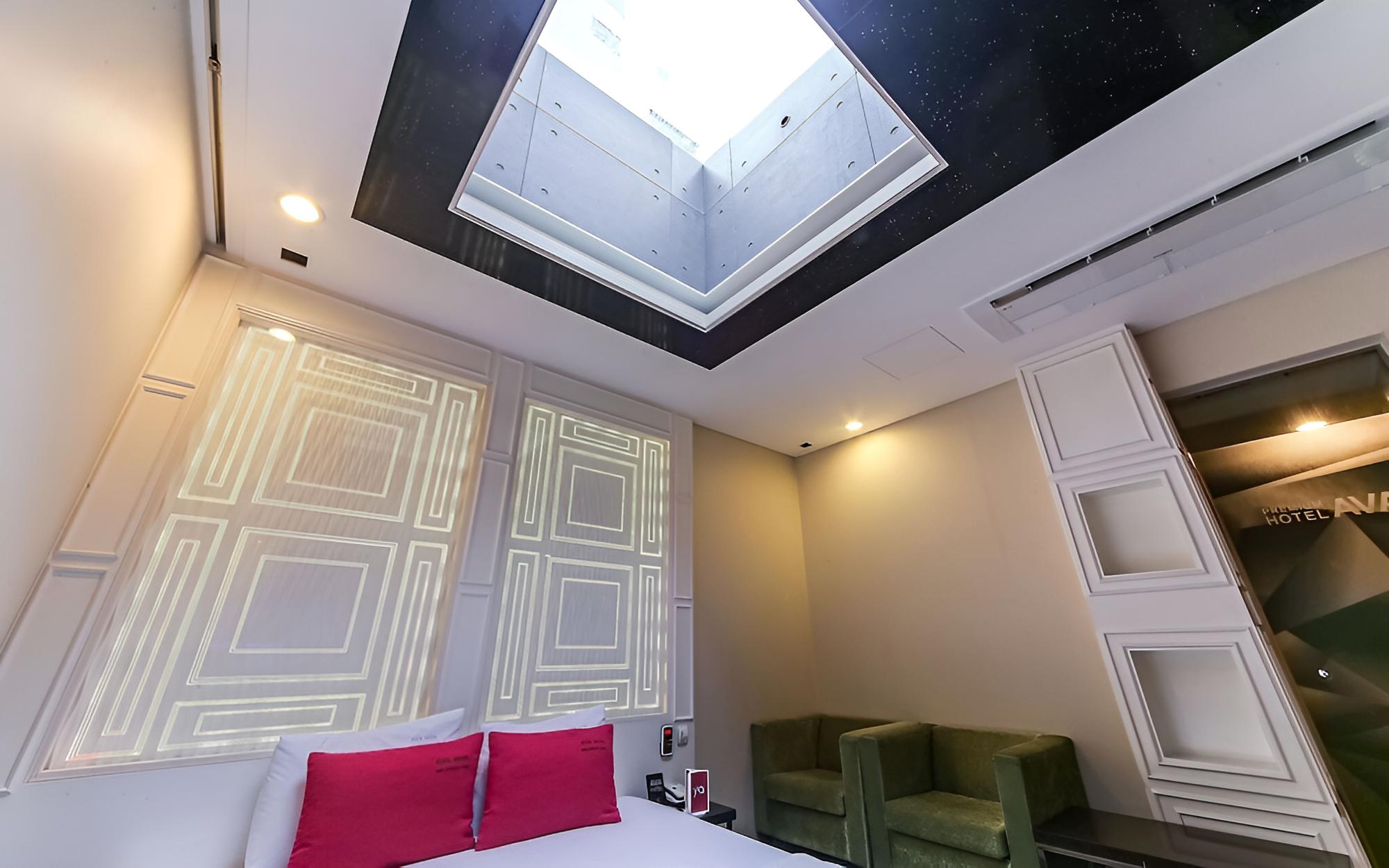 Room (Sky Room (Free use of Netflix)) - Photo 5