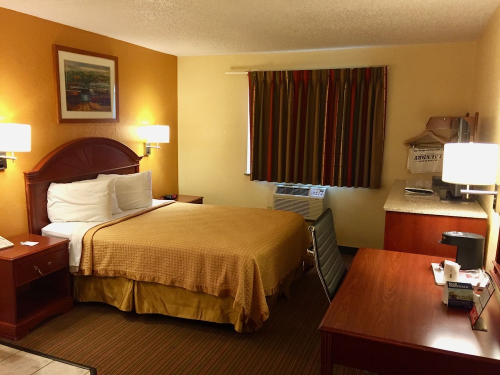 Room, 1 Queen Bed, Non Smoking photo 2