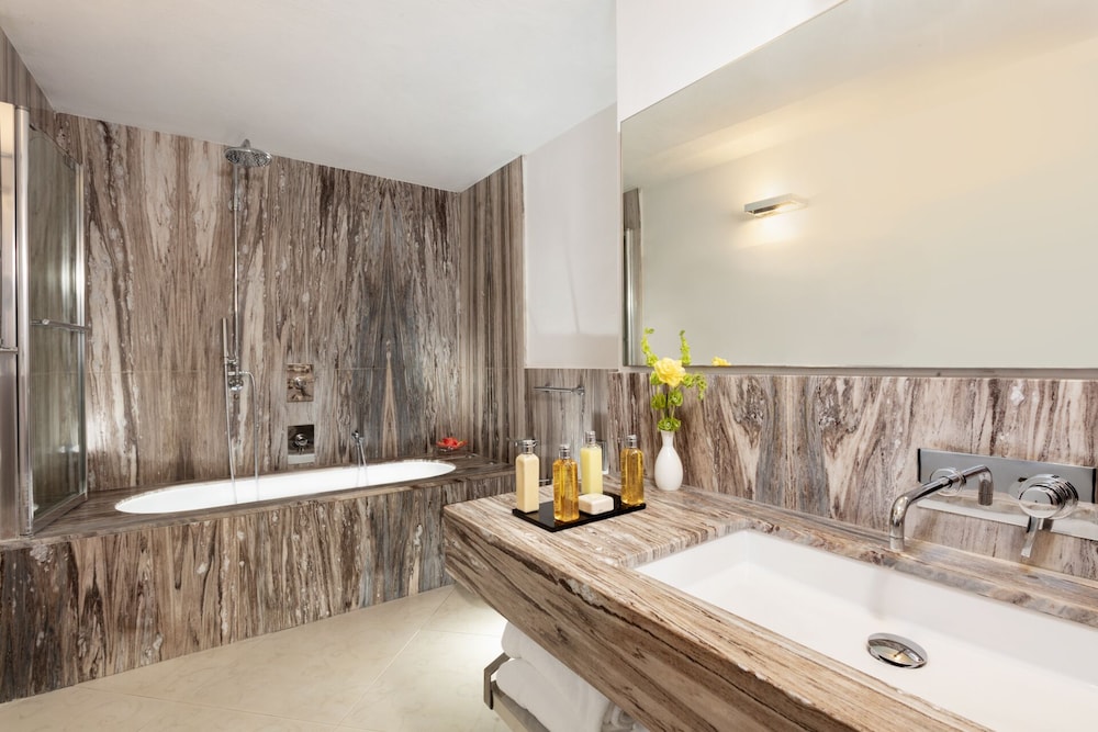 Junior Suite, Balcony, Sea View - Photo 14