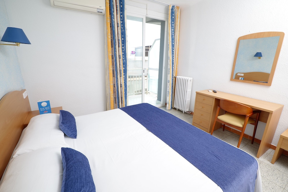 Triple Room (Triple Interior) - Photo 4