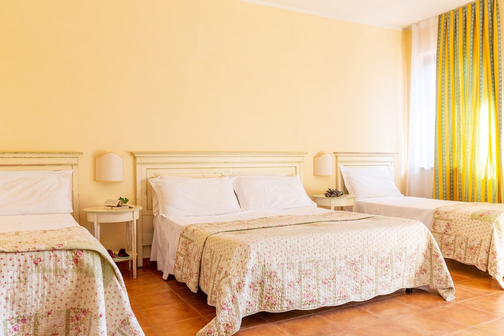 Comfort Quadruple Room photo 1