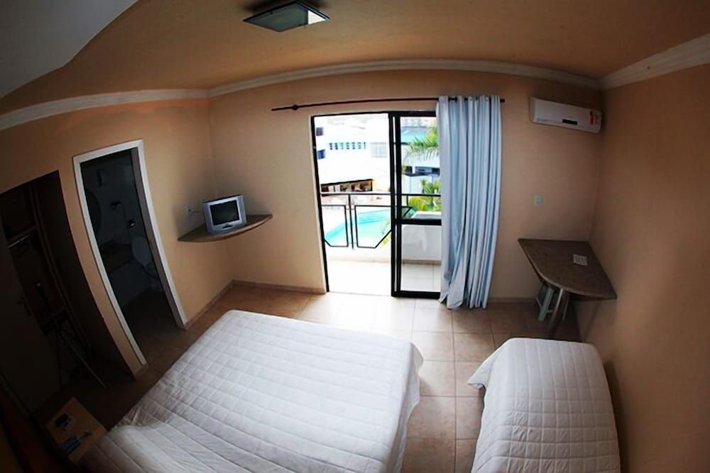 Triple Room, Multiple Beds photo 1
