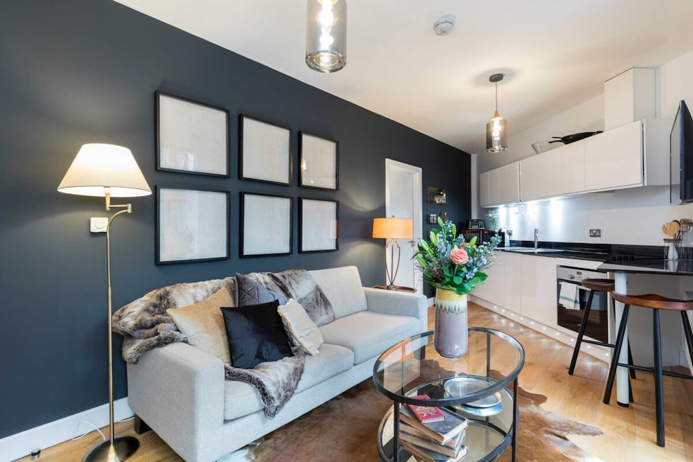 Apartment (2 Bedrooms)