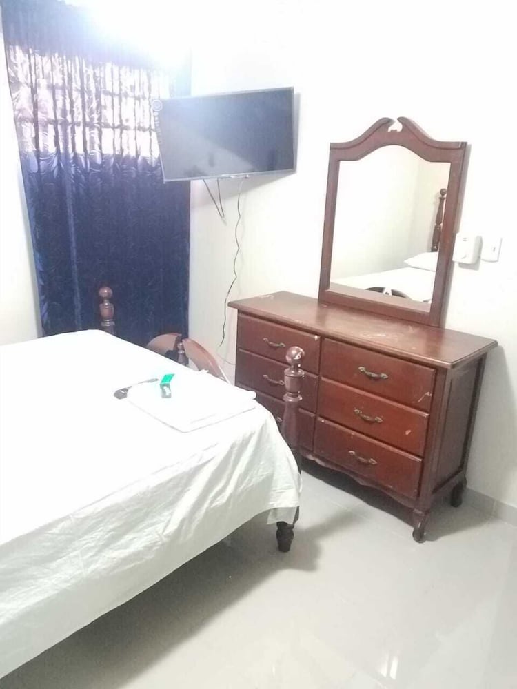 Basic Double Room Single Use, Multiple Beds, Smoking photo 1