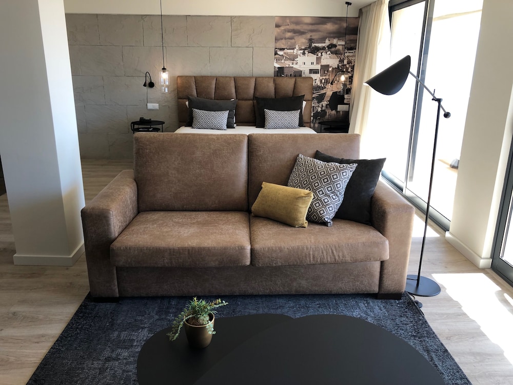 Deluxe Suite - Photo 4