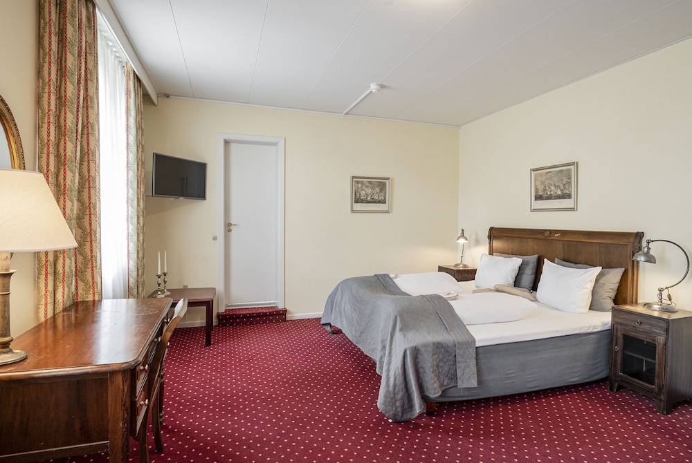 Superior Double or Twin Room photo 1