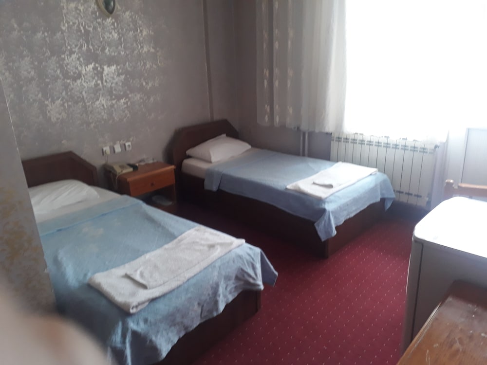 Twin Room, Accessible, Smoking photo 3