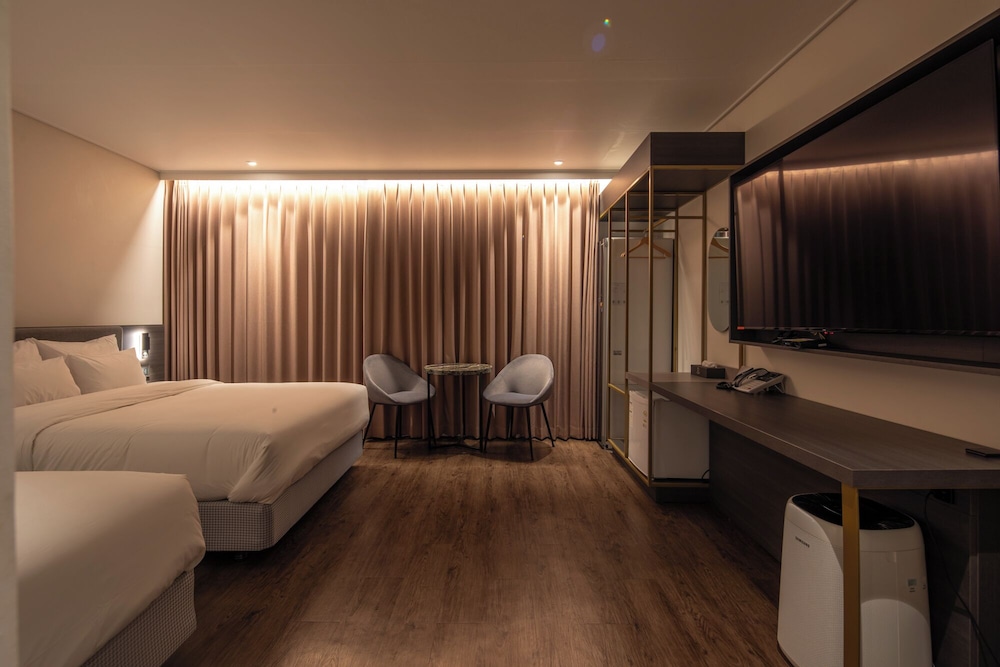 Deluxe Twin Room photo 2