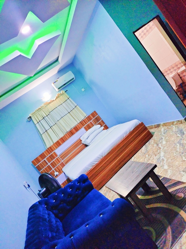 Executive Room - Photo 4