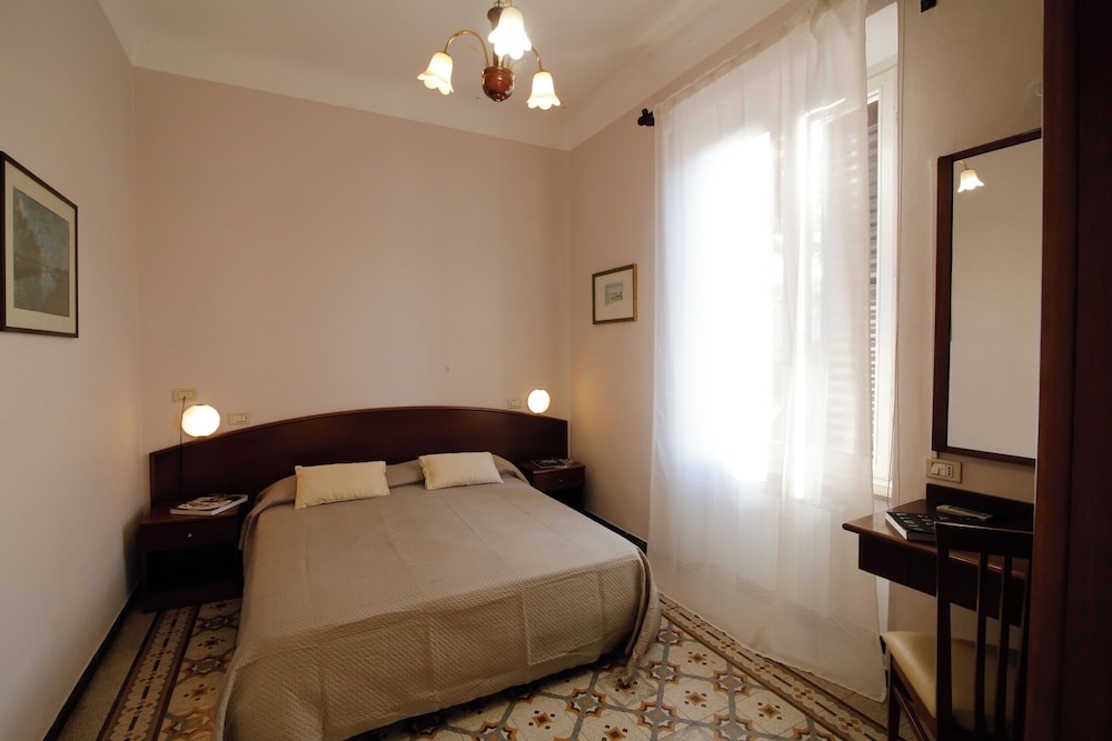 Deluxe Room photo 3