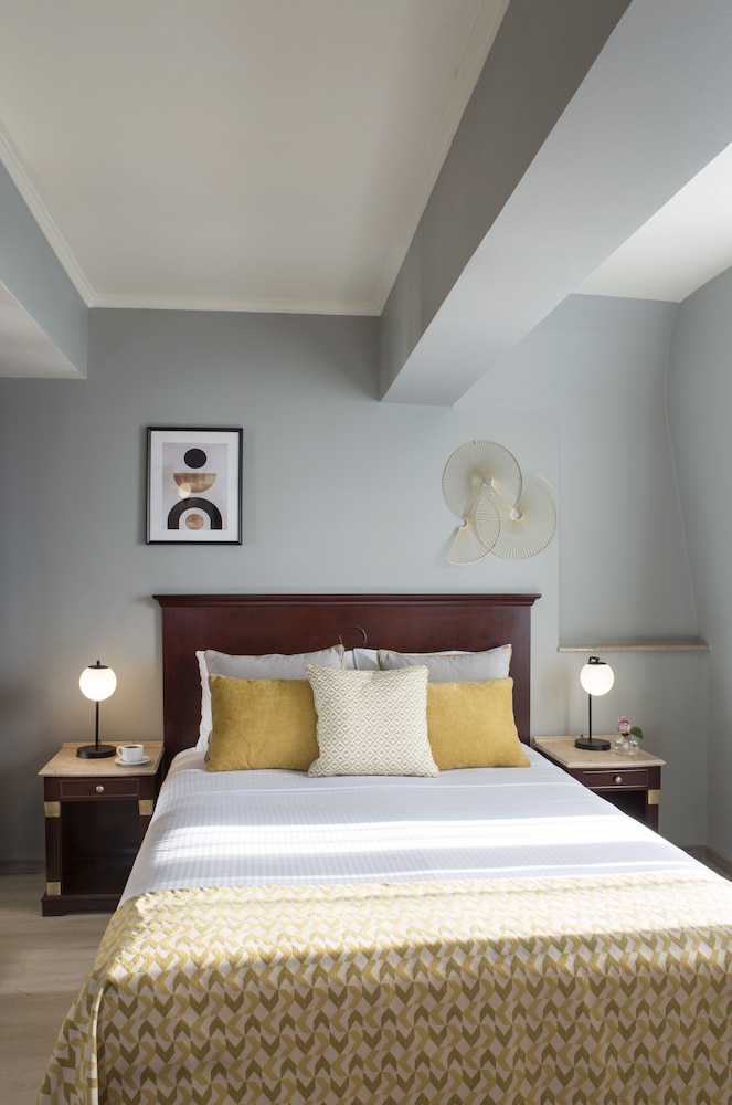 Standard Double Room - Photo 6