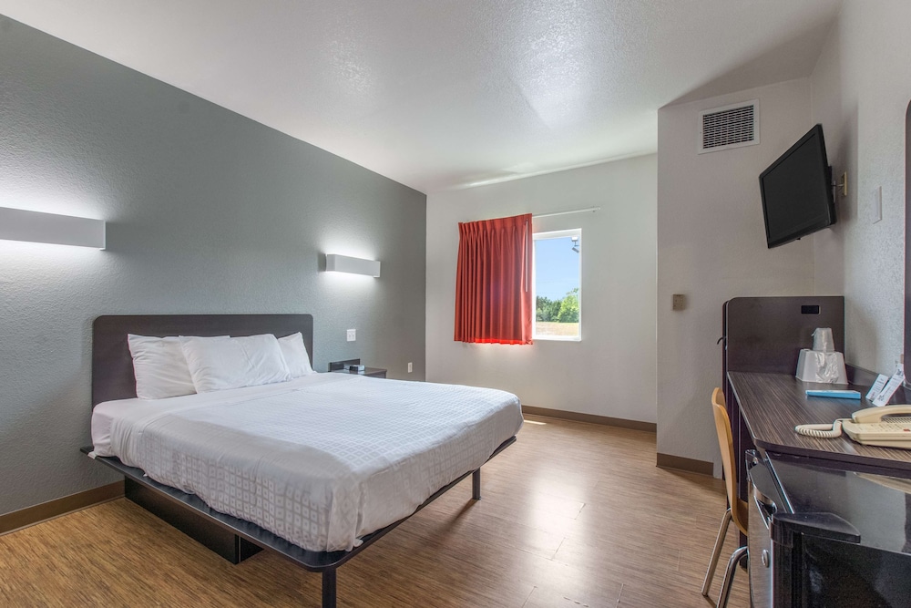 Room, 1 King Bed, Accessible, Non Smoking photo 1