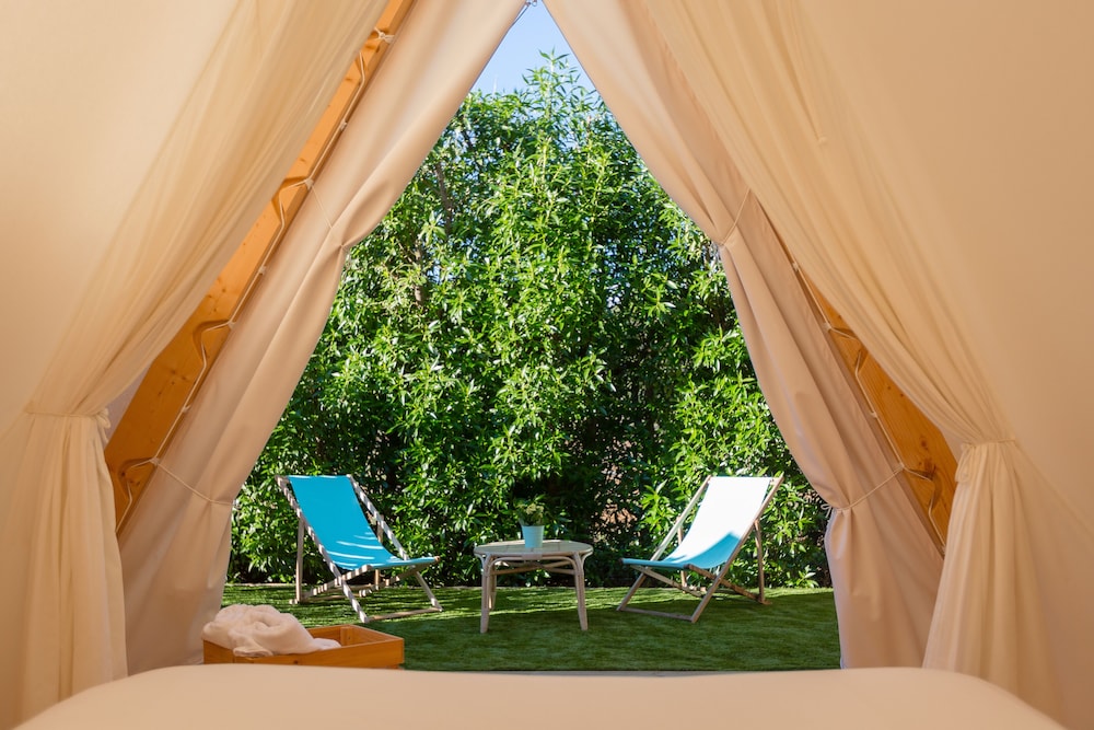 Signature Tent, Shared Bathroom (2 pax) photo 3
